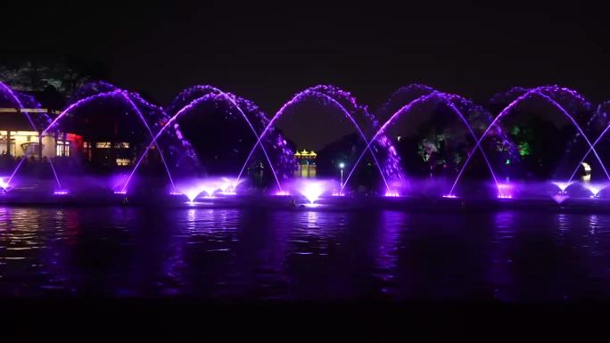 扬州瘦西湖夜游游船五亭桥喷泉夜景灯光秀