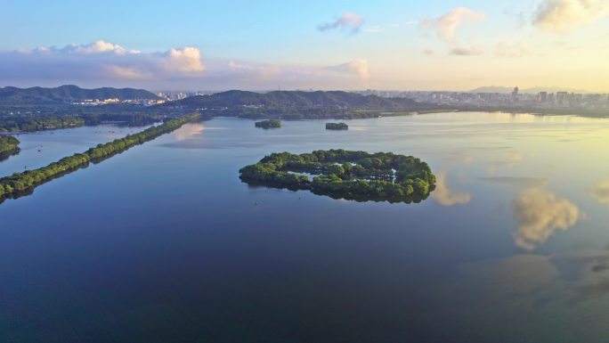 杭州西湖苏堤 雷峰塔  湖心亭