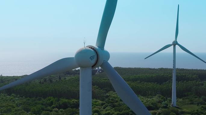 海南岛风力发电风车航拍01
