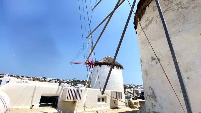 加藤米利风车。希腊的金色海滩。米克诺斯