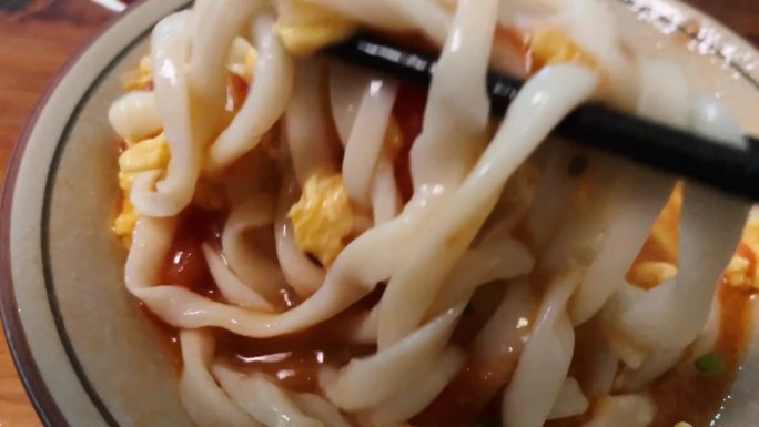 番茄激动面筷子搅拌慢动作2