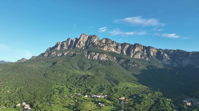 庐山五老峰夏季清晨航拍视频