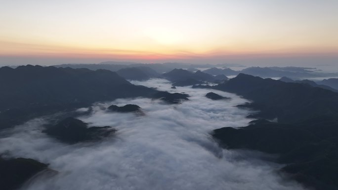 陕西镇安北阳山云海日出