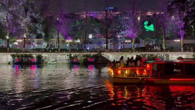 城市亮化河流游船夜景亮化