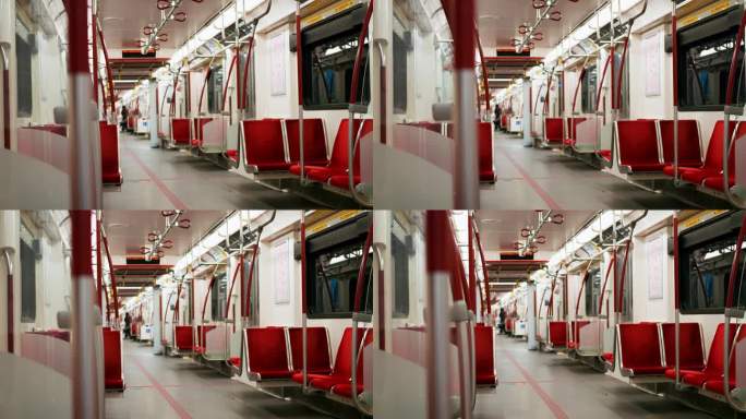 现代都市纽约的地铁行驶速度很快。动态视频从手空荡荡的纽约地铁列车在晚上。纽约夜间地下城市地铁列车的概
