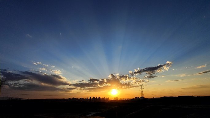 延时 晚霞 云 落日 月亮 星空