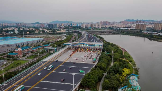 高速公路收费站延时