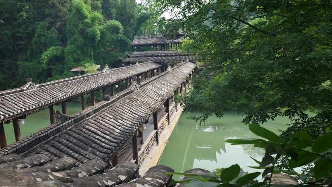 湖北恩施侗族风雨桥