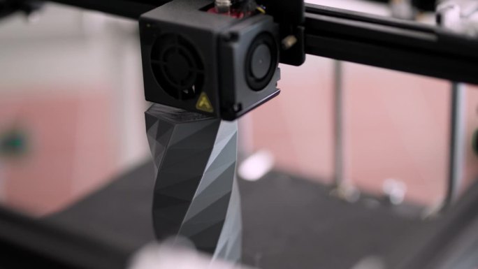 高科技3D打印机打印