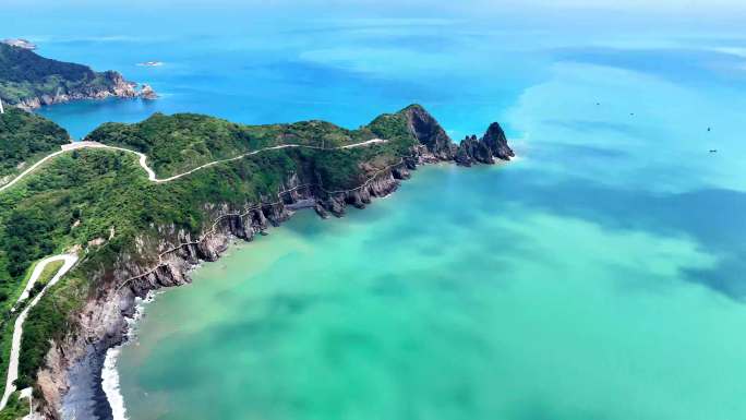 航拍晴朗的台州大陈岛绝美风景