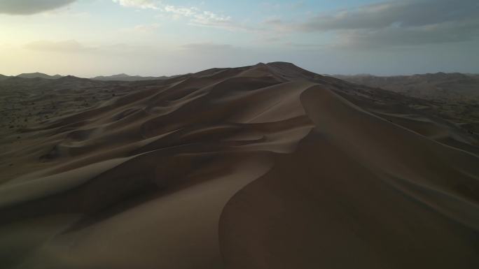 4K航拍敦煌戈壁沙漠绝美夕阳光影
