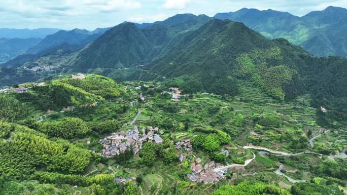 航拍浙江丽水松阳山区乡村梯田农业田园风景