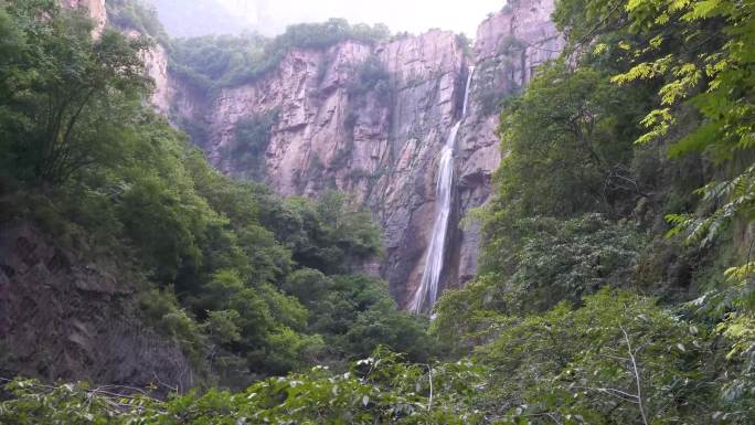 宝泉大峡谷瀑布