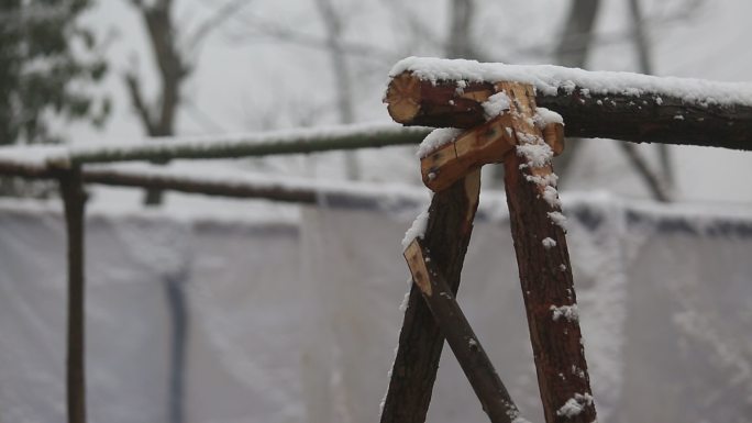 雪景 下雪 深井 井口