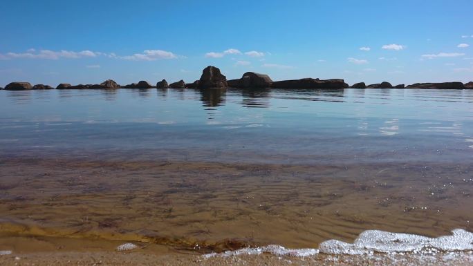 青海乌苏特水上雅丹