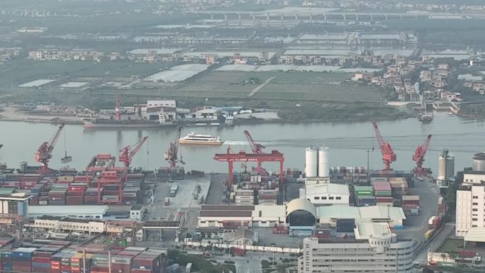航拍 广东中山市 中山港货柜码头中港码头