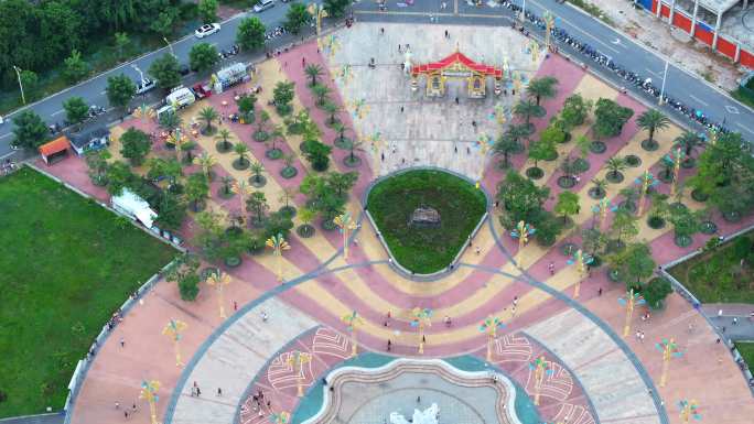 瑞丽市弄莫湖傣族广场延时