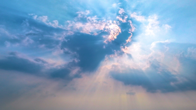 丁达尔耶稣光穿过云层航拍延时4k
