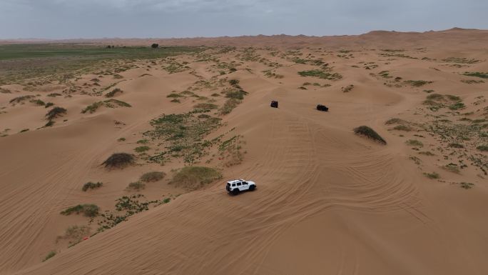沙漠无人机跟车 腾格里4K