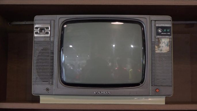 旧电视 旧磁带机 旧磁带机 黑白电视机