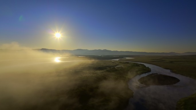 云雾缭绕的黄河日出湿地长江九曲黄河黄河