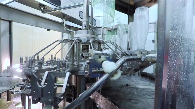 矿泉水生产 罐装 生产流程
