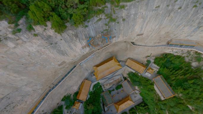 FPV绵山天桥俯冲古建筑空中廊桥