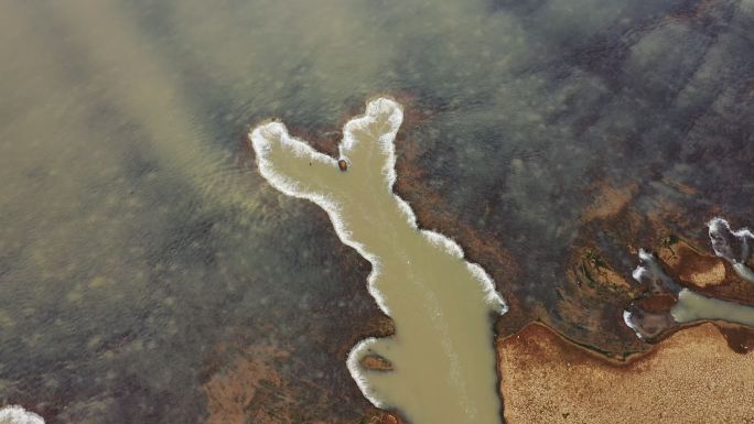 鄱阳湖湖底的河床