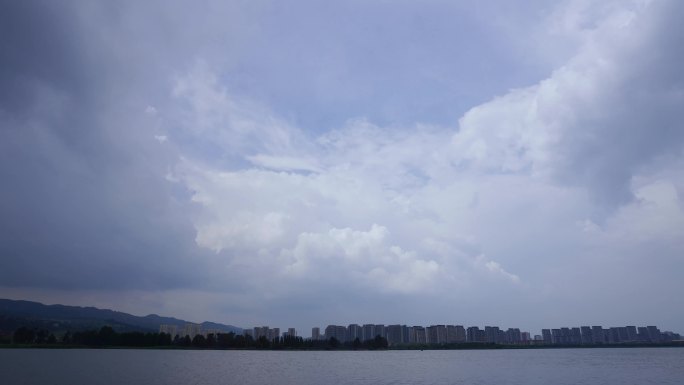 昆明城市上空降雨延时拍摄