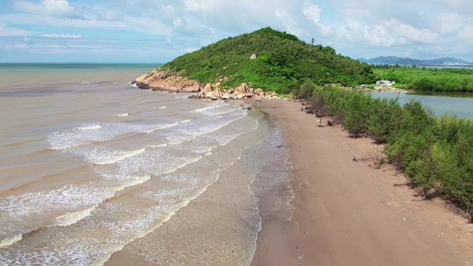 广东珠海横琴粤澳深合区南部天然沙滩航拍