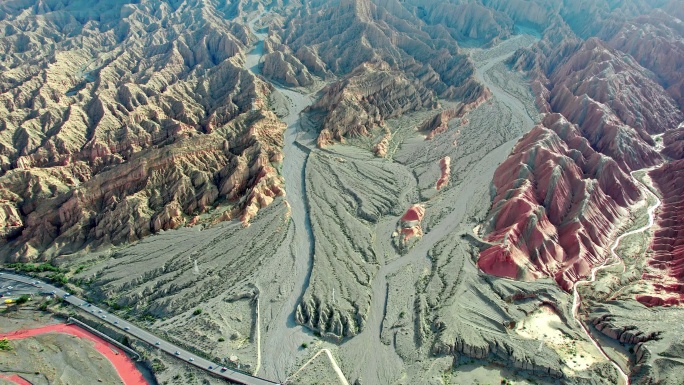 新疆 独库公路 天山神秘大峡谷