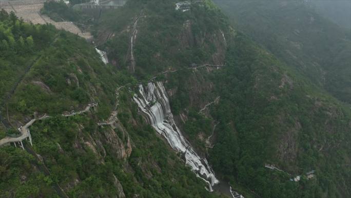 天台山瀑布航拍