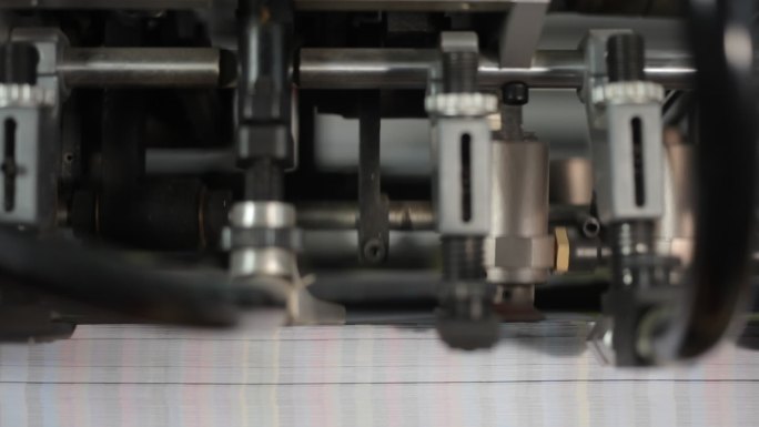 印刷工厂机械运转机器印刷