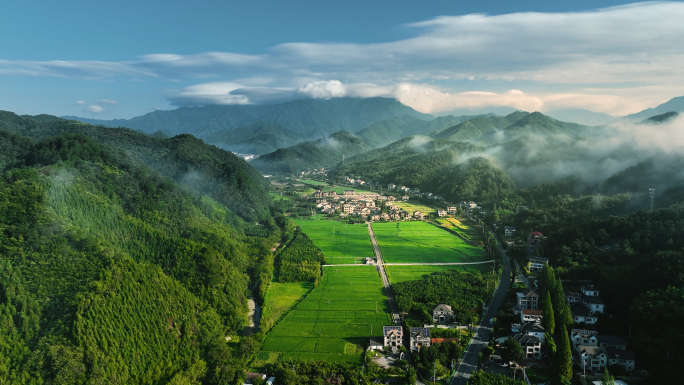 【4k原创】乡村振兴美丽乡村山谷里的村落