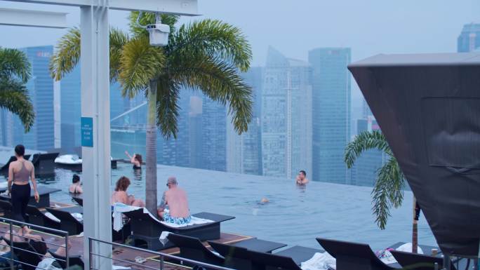 新加坡 来福士酒店 无边泳池游泳