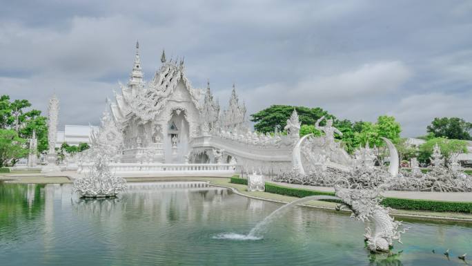 泰国清莱白庙寺庙延时风光