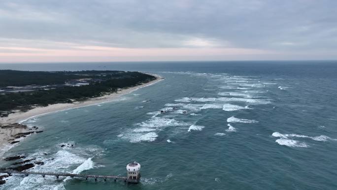 海南文昌抱虎角海岸线