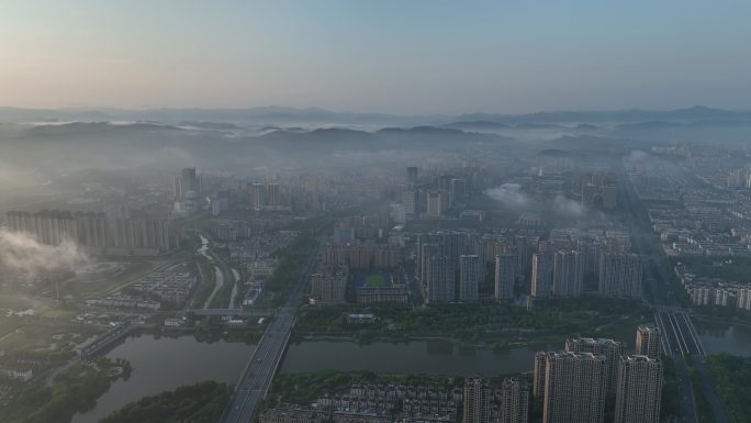 浙江绍兴诸暨西施故里浦阳江城市早晨云雾