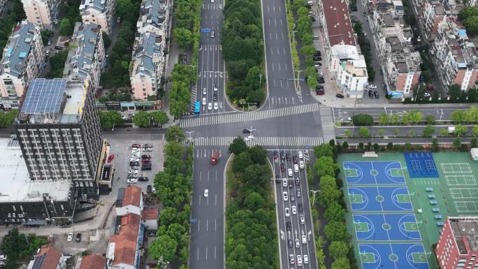 城市道路车辆行驶十字路口红绿灯航拍原素材