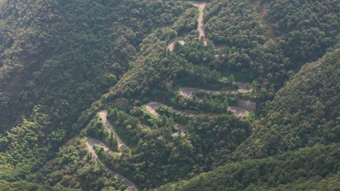 4k8月初晴天黄湖镇王位山滑翔伞基地