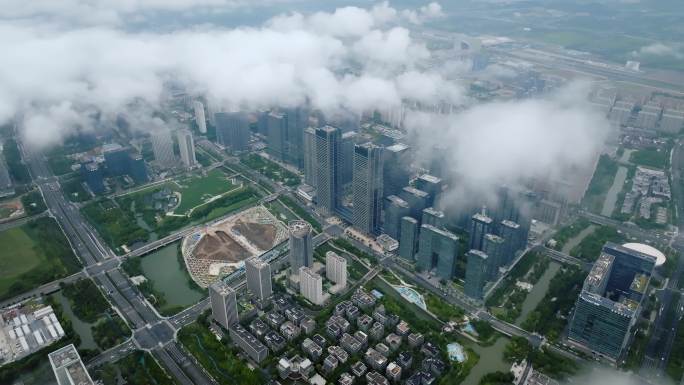 杭州雨后的未来科技城