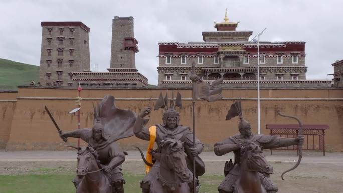 航拍藏族地区狮龙宫寺院 藏族节日