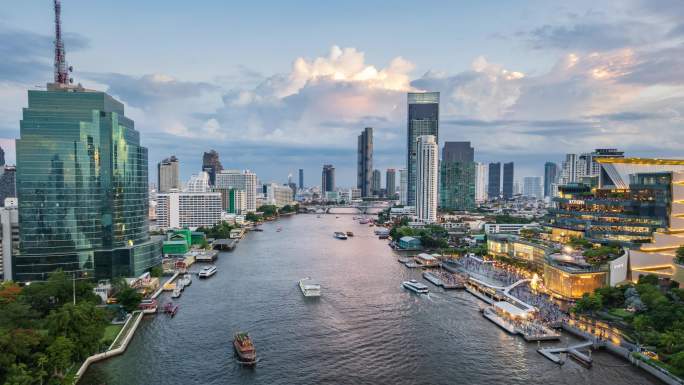 延时泰国曼谷湄南河滨城市高楼建筑航拍风光
