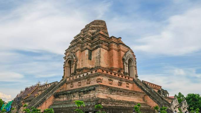 泰国清迈古城契迪龙寺寺庙延时风光