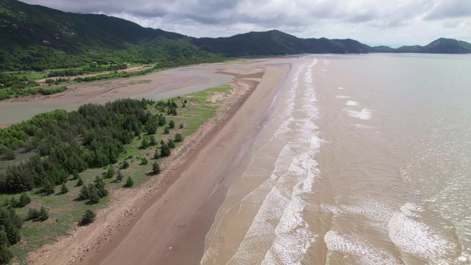 广东珠海横琴粤澳深合区南部天然沙滩航拍