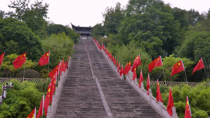 江南长城揽胜门国庆