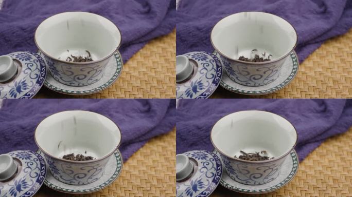 茶叶在茶杯里冲泡