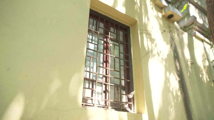 江苏路山西路宁海路民国房子的窗户C028