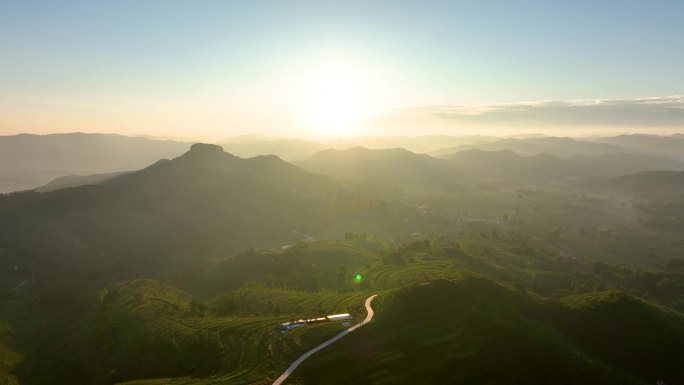 航拍临沂市蒙阴县岱崮地貌景区风景