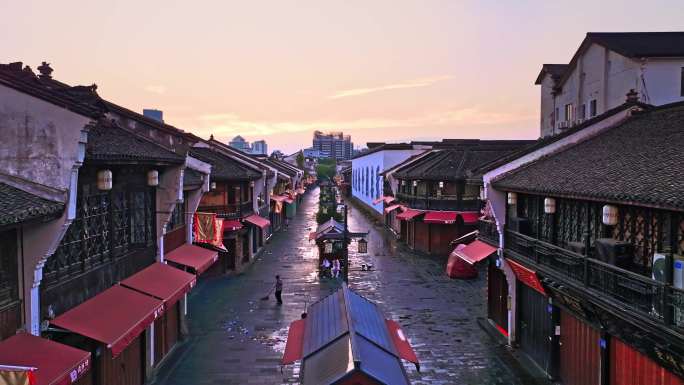 4K航拍清晨日出杭州清河坊街 空镜